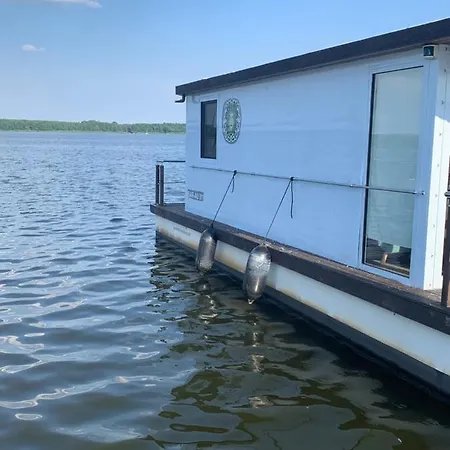 Botel Hausboot Karlchen Am Idyllischen