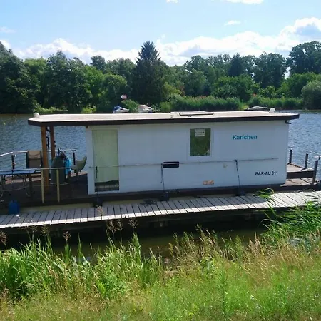 Botel Hausboot Karlchen Am Idyllischen Schwielochsee